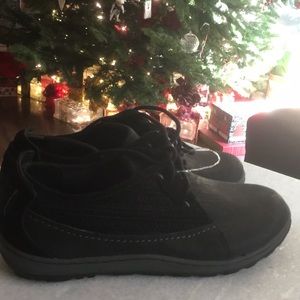 Merrrell (Move) Performance Footwear size 5.5